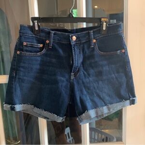 Gap 5 inch girlfriend shorts mid rise, 29/8